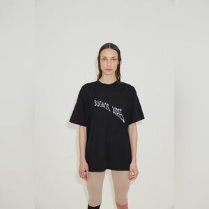 Dubie Black Graphic T-Shirt BUENOS AIRES short sleeve size large straight cut